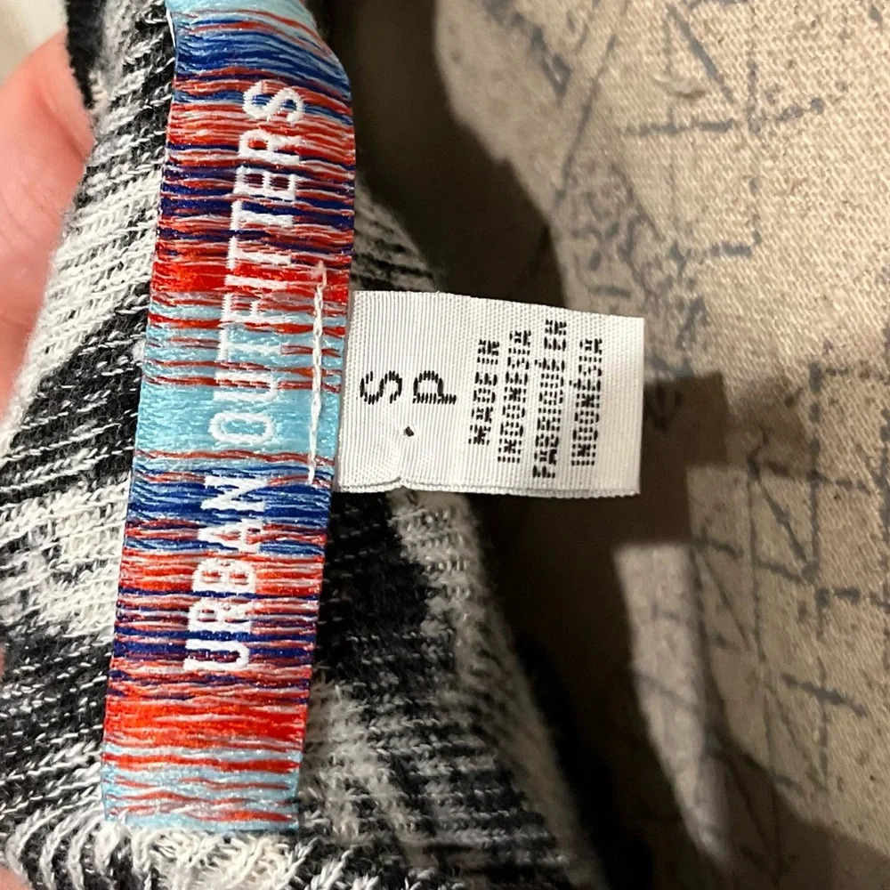 Urban outfitters black and white‎ floral ribbed stretchy dress size small - Picture 3 of 4